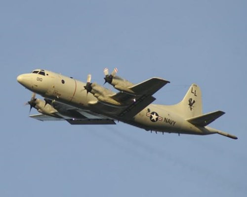 Máy bay chống ngầm P-3 Orion.