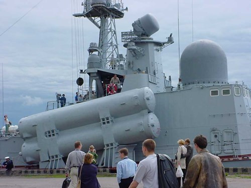 Tên lửa Moskit trên tàu Molnya 'Tia chớp' 1241.