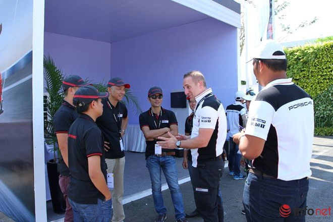 Lái thử siêu xe Porsche tại Việt Nam: Từ sợ hãi đến phấn khích ảnh 2