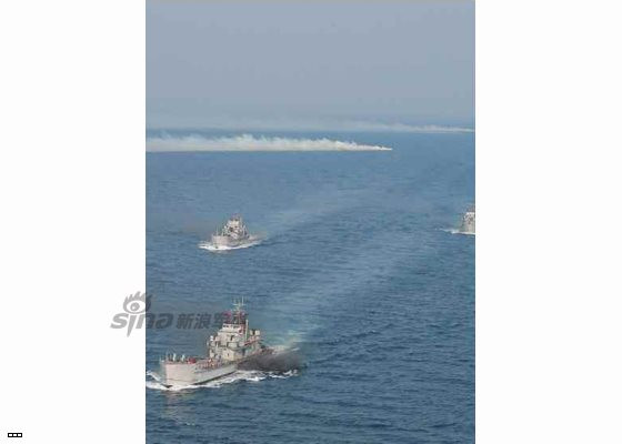 Cận cảnh uy lực pháo binh của Quân đội Nhân dân Triều Tiên trong diễn tập ảnh 6 Cận cảnh uy lực pháo binh của Quân đội Nhân dân Triều Tiên trong diễn tập ảnh 6