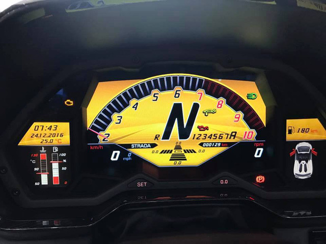 Năm 2016: Phong trào chơi siêu xe mui trần nở rộ tại Việt Nam ảnh 24