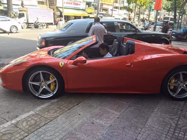 Năm 2016: Phong trào chơi siêu xe mui trần nở rộ tại Việt Nam ảnh 1