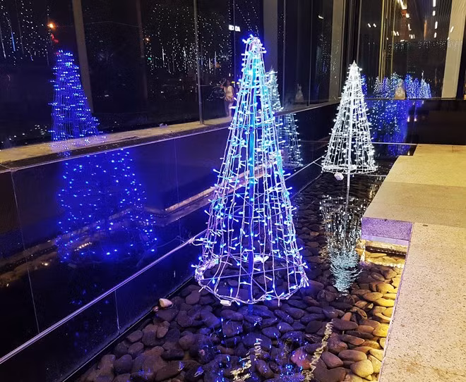 Galaxy S7 edge hỗ trợ thời gian phơi sáng lên đến 30 giây. Nhờ đó, người dùng thỏa sức ghi điểm với thể loại ảnh độc đáo mà lại đơn giản này.