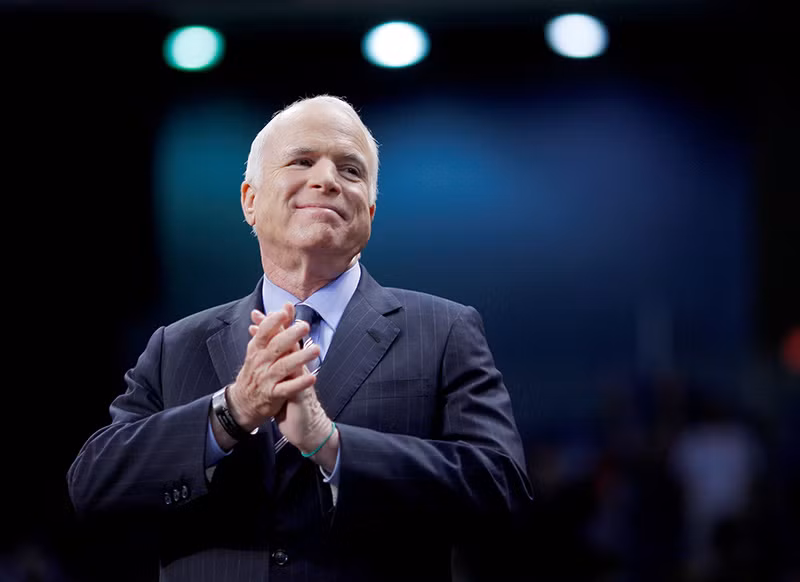 Thượng nghị sĩ Mỹ John McCain - người được chẩn đoán bị u não nguyên phát loại glioblastoma vào tháng 7/2017. Ảnh: Newsweek