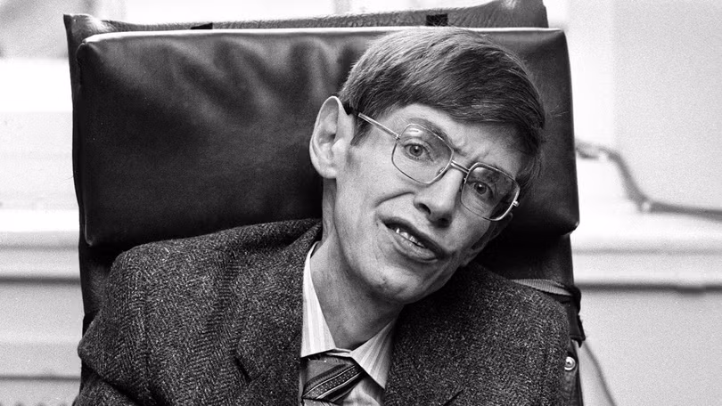 Giáo sư Stephen Hawking là nhà khoa học có tầm ảnh hưởng lớn nhất thế giới. Nguồn: Gizmodo