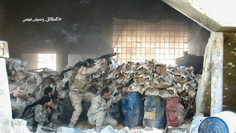 Quân đội Syria tấn công dữ dội cứ địa thánh chiến ngoại ô Damascus (video) ảnh 7