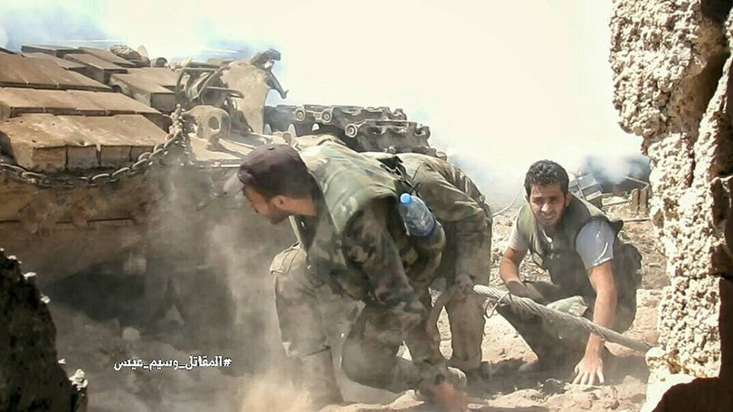 Quân đội Syria tấn công dữ dội cứ địa thánh chiến ngoại ô Damascus (video) ảnh 13