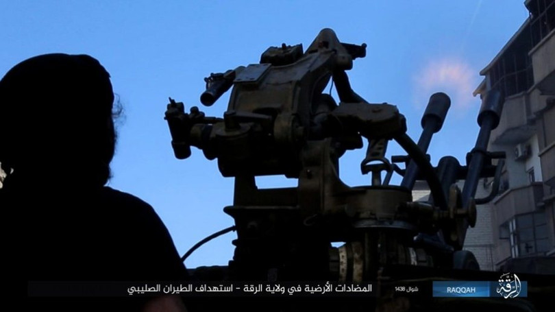 IS đánh bom tự sát và bắn tỉa, người Kurd thiệt hại nặng (video - ảnh) ảnh 3