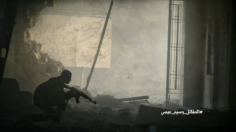 Quân đội Syria tấn công dữ dội cứ địa thánh chiến ngoại ô Damascus (video) ảnh 8