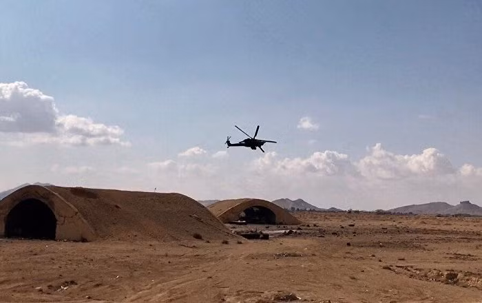 Trực thăng tấn công Mi-28 trên vùng sa mạc phía đông tỉnh Homs