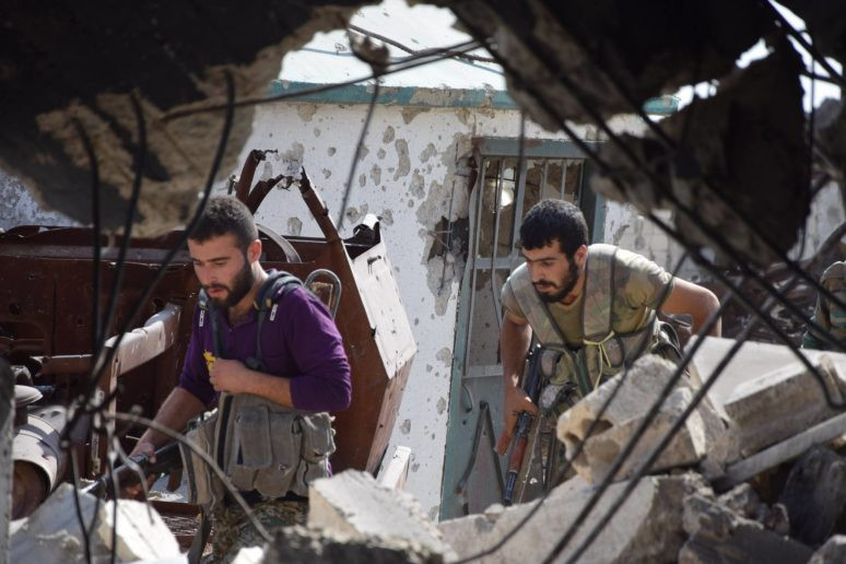 Quân đội Syria quyết thắng phe thánh chiến ngoại vi Damascus ảnh 8