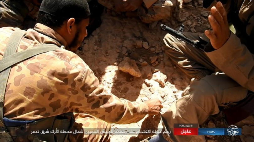 Quân đội Syria bất ngờ hứng thất bại trước IS tại Homs ảnh 3