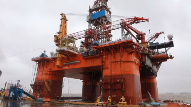 Trung Quốc từng ngang nhiên hạ đặt giàn khoan Hải Dương 981 trong vùng đặc quyền kinh tế và thêm lục địa của Việt Nam năm 2014