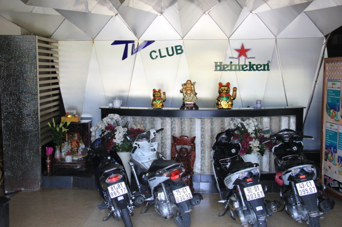 Quán bar TV Club nơi phản ánh du khách Trung Quốc đốt tiền Việt - Ảnh: Trường Trung