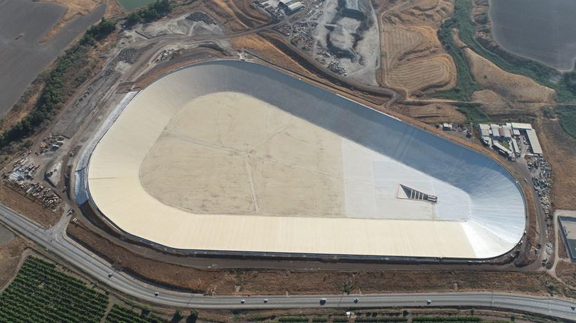 Không ảnh của hồ chứa mới được xây dựng ở phía dưới của nhà máy điện tích trữ bơm Kokhav Hayarden ở Beit She'an, Israel, ngày 30/9/2022. / Tân Hoa xã