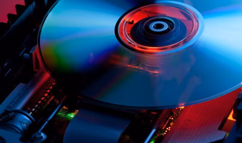 Vật liệu mới cho đia quang lưu trữ dữ liệu. Ảnh Asian Scientist