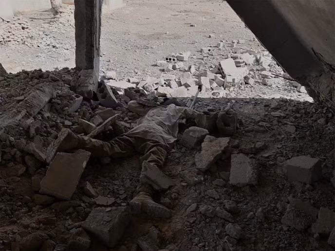 Hàng chục chiến binh IS bị diệt, quân đội Syria chiếm giữ nhiều vũ khí Mỹ ảnh 5