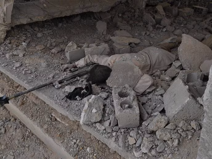 Hàng chục chiến binh IS bị diệt, quân đội Syria chiếm giữ nhiều vũ khí Mỹ ảnh 4