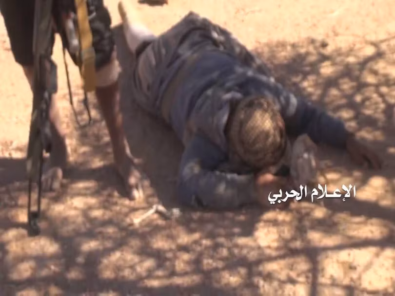 Liên quân Ả rập Xê út kích chiến phiến quân Houthi, dân Yemen đối mặt thảm họa ảnh 6