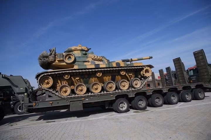 Syria giữa bầy sói: Thổ Nhĩ Kỳ tuyên chiến với người Kurd, Mỹ dàn trận hiểm ảnh 3