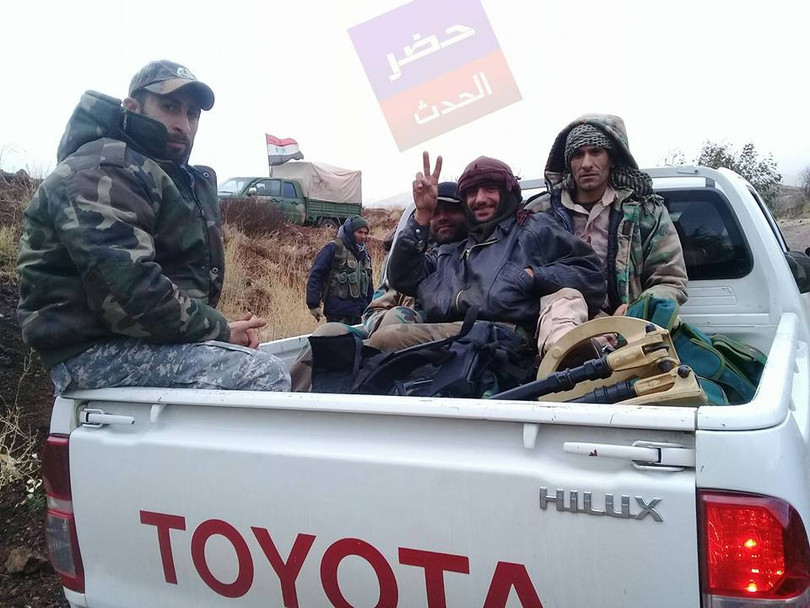 Phe thánh chiến đầu hàng, quân đội Syria triển khai binh lực bất chấp Israel ảnh 3