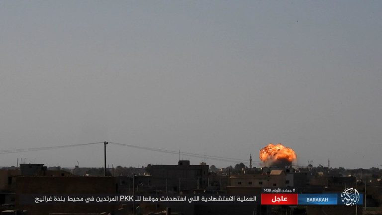 Hơn 400 phiến quân IS đền mạng trong một tháng ảnh 7