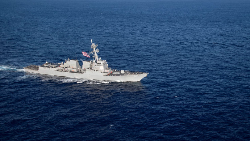 Khu trục hạm tên lửa có điều khiển USS Campbell của Mỹ trên Biển Đông. Ảnh: Reuters.