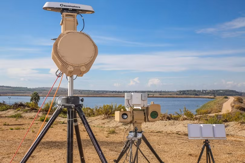 Hệ thống Drone Dome C-UAS do công ty Rafael phát triển. Ảnh minh họa: Jane's 360.