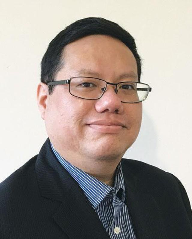 TS. Hồ Quốc Tuấn, Giảng viên Đại học Bristol, Anh.