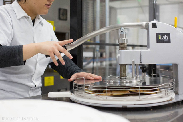  Được làm bởi robot, những chiếc pizza này sẽ là đối thủ đáng gờm của Dominos và Pizza Hut? - Ảnh 14.