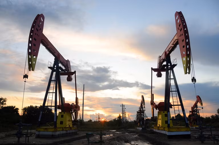 Tại sao hợp đồng dầu WTI giao tháng 5 có giá âm
