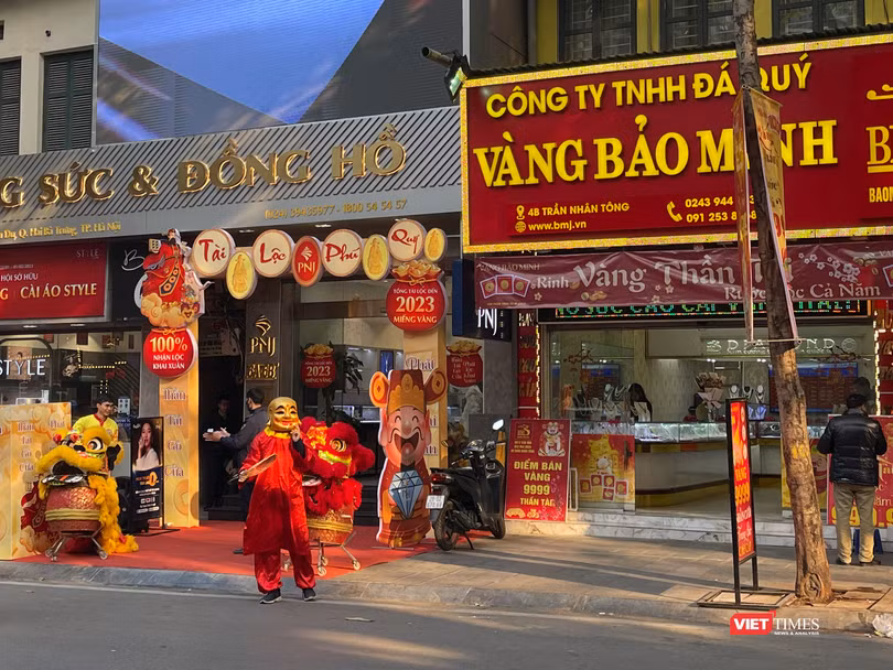 Không khí giao dịch lại khá ảm đạm tại nhiều cửa hàng khác Không khí giao dịch lại khá ảm đạm tại nhiều cửa hàng khác