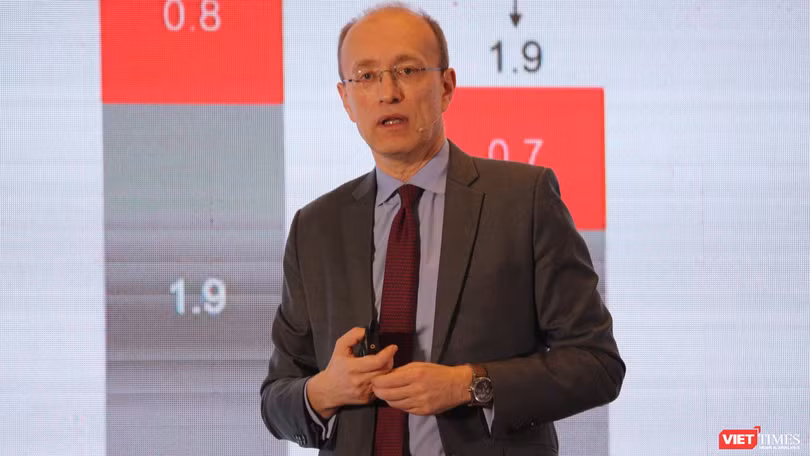 Ông Jens Lottner - Tổng giám đốc Techcombank