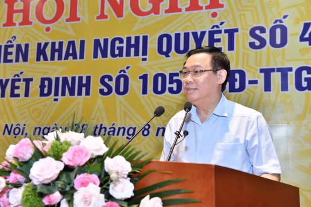 Phó Thủ tướng Chính phủ Vương Đình Huệ chỉ đạo tại Hội nghị