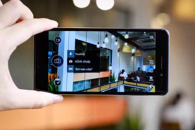 'Mở hộp' Nokia 6 đầu tiên về Việt Nam