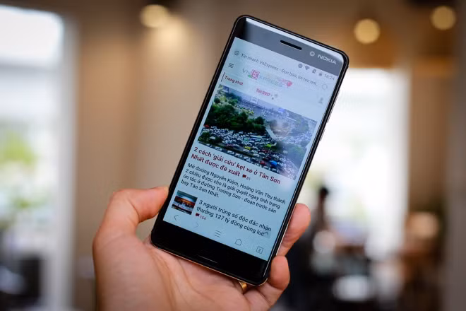 'Mở hộp' Nokia 6 đầu tiên về Việt Nam