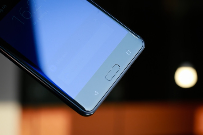 'Mở hộp' Nokia 6 đầu tiên về Việt Nam