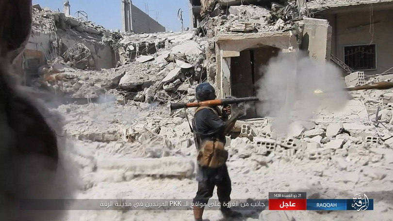 Chiến sự Raqqa: IS phản kích, 20 chiến binh SDF thiệt mạng (video) ảnh 1