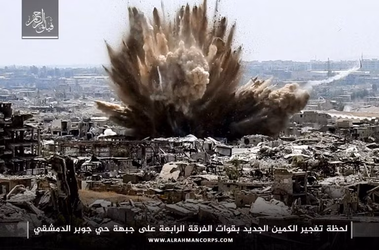 Quân đội Syria tấn công sào huyệt thánh chiến ngoại vi Damascus ảnh 3