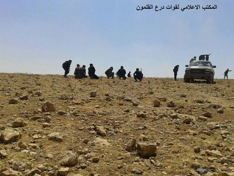 Chiến sự Syria: Quân Assad nghiền nát IS, chiếm liên tiếp 6 cứ địa tại Hama ảnh 6