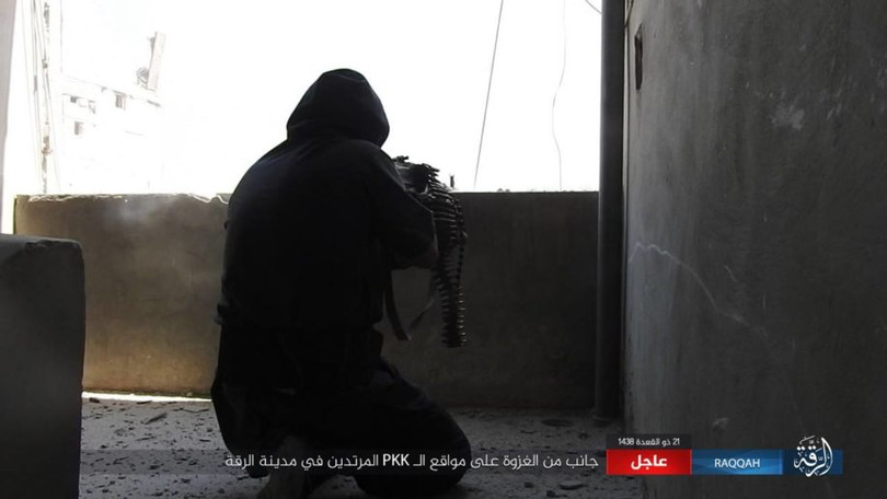 Chiến sự Raqqa: IS phản kích, 20 chiến binh SDF thiệt mạng (video) ảnh 7