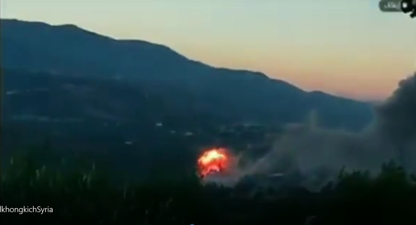 Không quân Israel không kích căn cứ quân sự Syria. Ảnh video