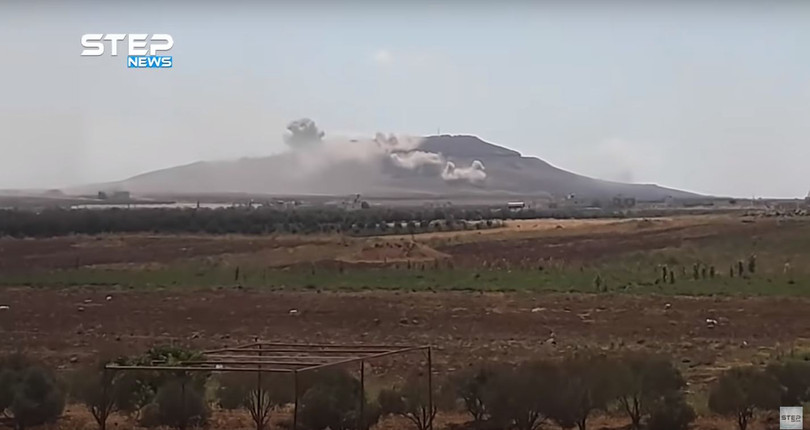 Quân đội Syria bắn phá chiến tuyến của IS ở Daraa. Ảnh vieo