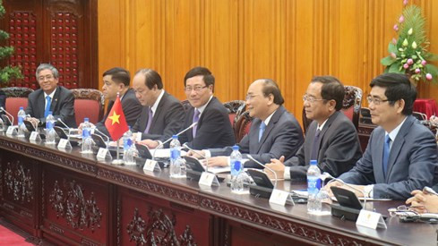 Ông Obama chào xã giao Tổng Bí thư Nguyễn Phú Trọng, hội kiến Thủ tướng Nguyễn Xuân Phúc ảnh 1