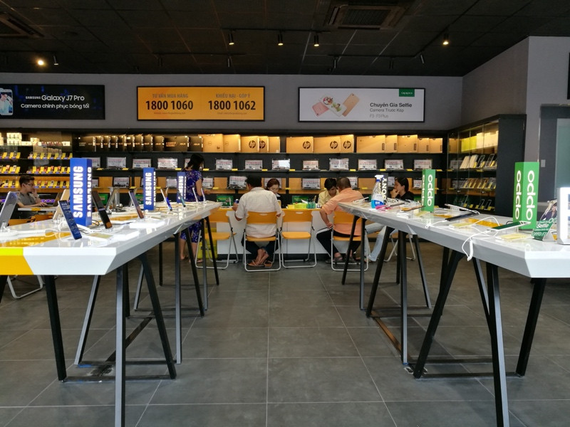 Bên trong cửa hàng mới toanh của Thế Giới Di Động: Đẹp, sang, ít nhân viên ảnh 5 Bên trong cửa hàng mới toanh của Thế Giới Di Động: Đẹp, sang, ít nhân viên ảnh 5
