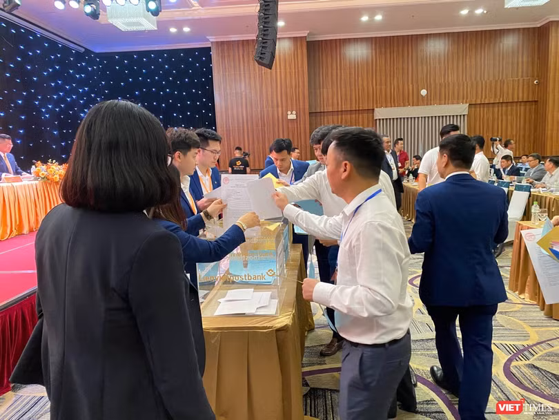 AGM 2023 LienVietPostBank: Chốt đổi tên LPBank, tự tin lãi 6.000 tỉ đồng ảnh 20 AGM 2023 LienVietPostBank: Chốt đổi tên LPBank, tự tin lãi 6.000 tỉ đồng ảnh 20