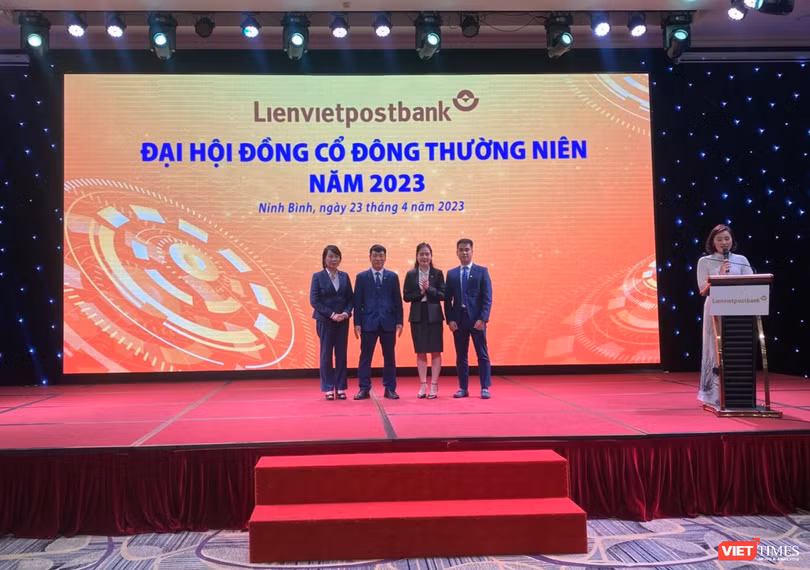 Các thành viên BKS nhiệm kỳ mới của LienVietPostBank Các thành viên BKS nhiệm kỳ mới của LienVietPostBank