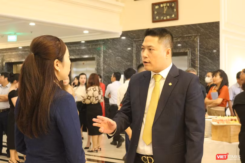 AGM 2023 LienVietPostBank: Chốt đổi tên LPBank, tự tin lãi 6.000 tỉ đồng ảnh 8 AGM 2023 LienVietPostBank: Chốt đổi tên LPBank, tự tin lãi 6.000 tỉ đồng ảnh 8