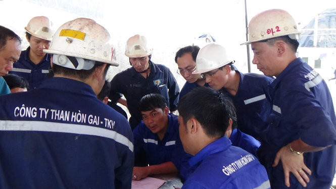 Ban chỉ huy họp bàn phương án chỉ đạo Ban chỉ huy họp bàn phương án chỉ đạo