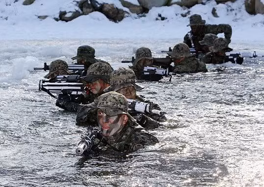 Những lực lượng uy mãnh của hải quân Hàn Quốc ảnh 6